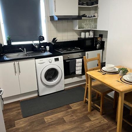 Dalston 1 Bedroom Flat ลอนดอน ภายนอก รูปภาพ